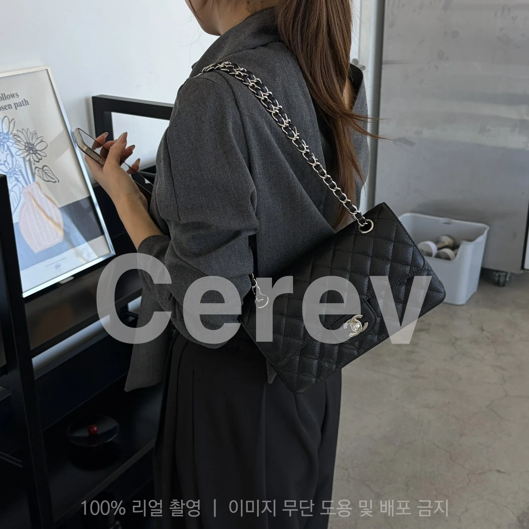 클래식백 캐비어스킨 미디움 상세