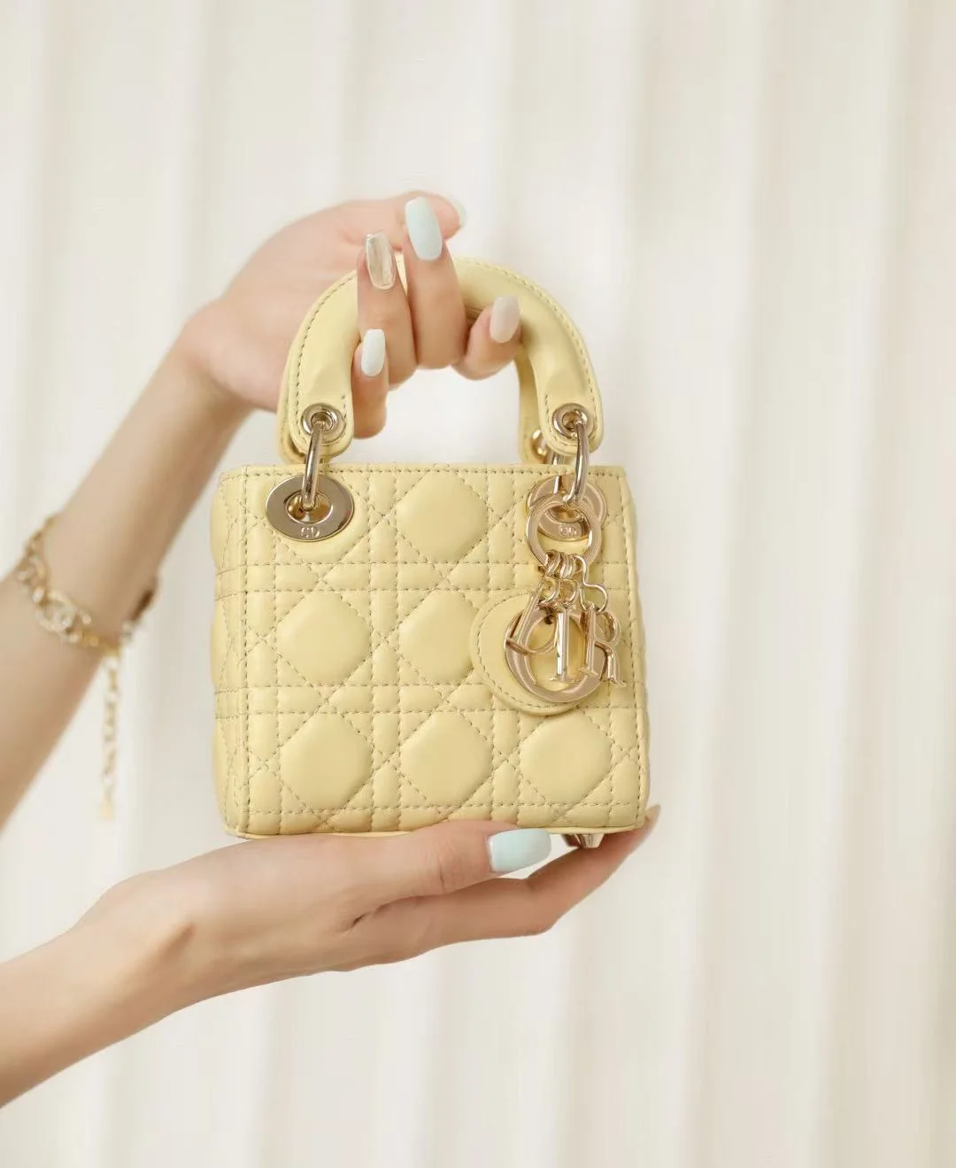 레이디 레몬까나쥬 마이크로 백 상세