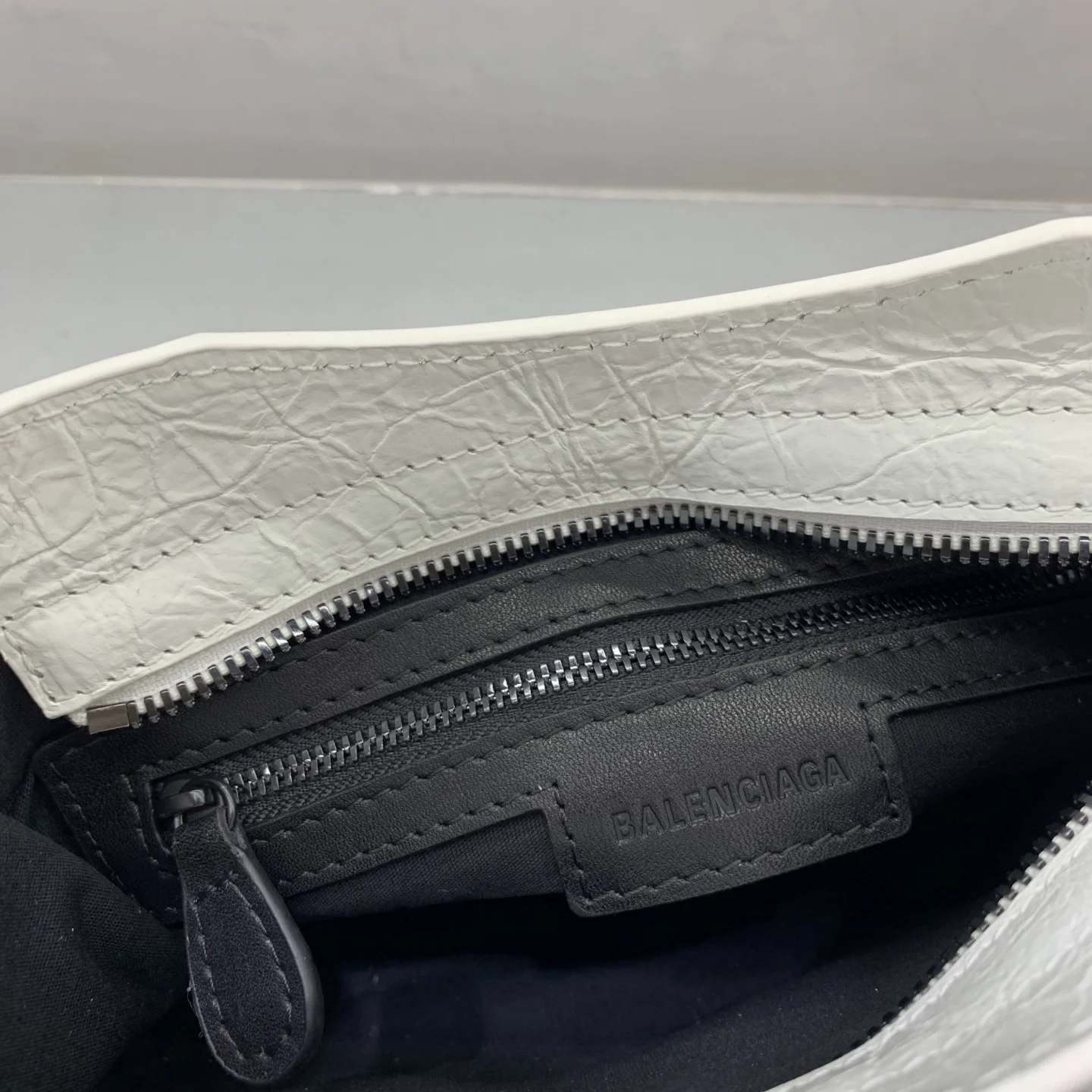 르 시티백 미니 (23cm X 16cm X 10cm) 상세