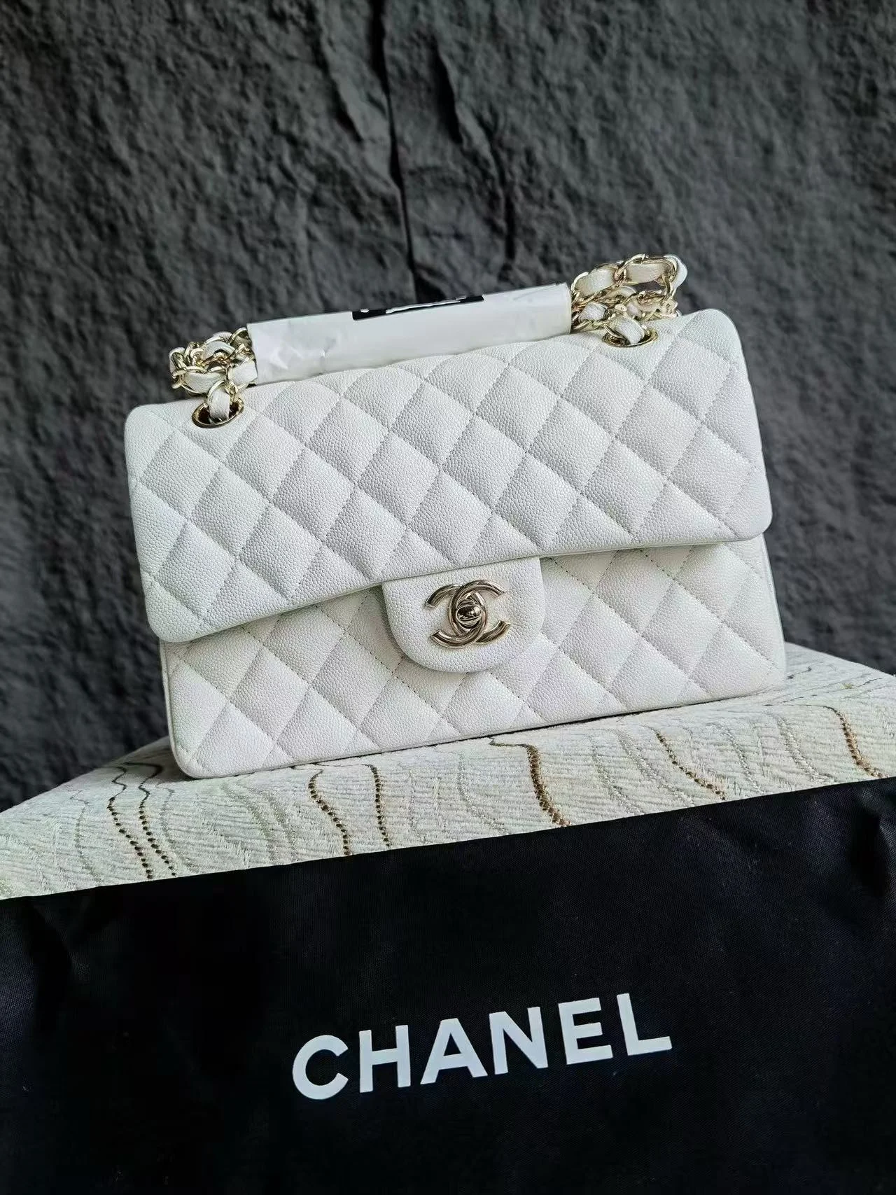 클래식 미디움 캐비어 화이트 샴페인골드