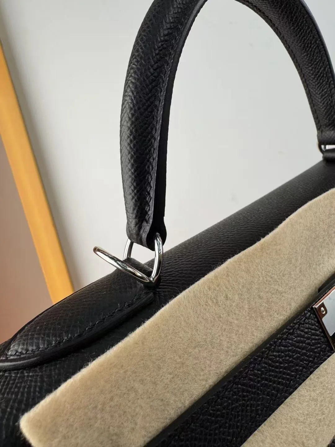 켈리백 28 Noir epsom 백 상세