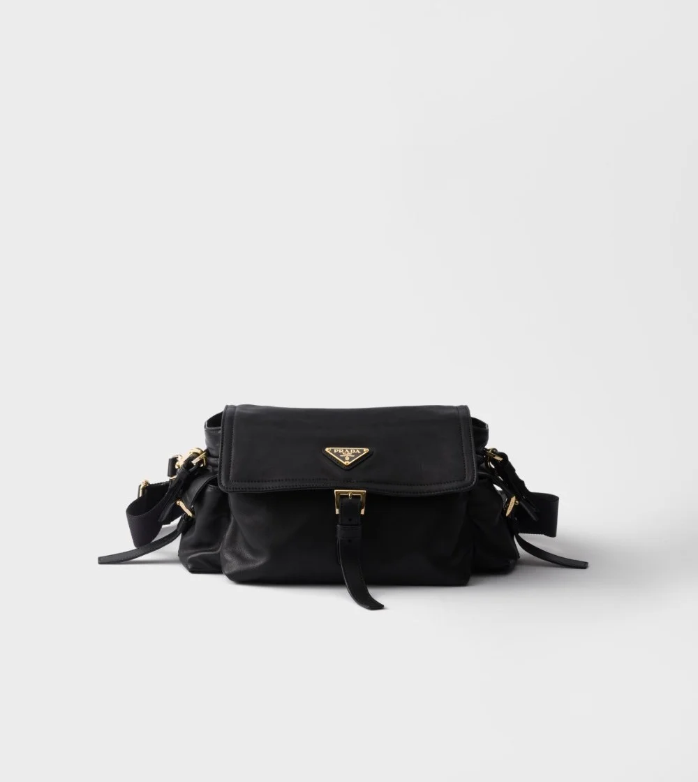 익스플로어 미디엄 나파 가죽 숄더백 1BD394 (2color)