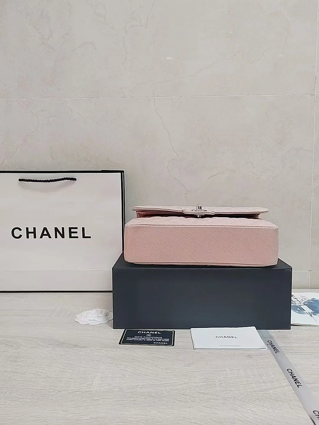 클래식 캐비어 핑크 은장 미디움 상세