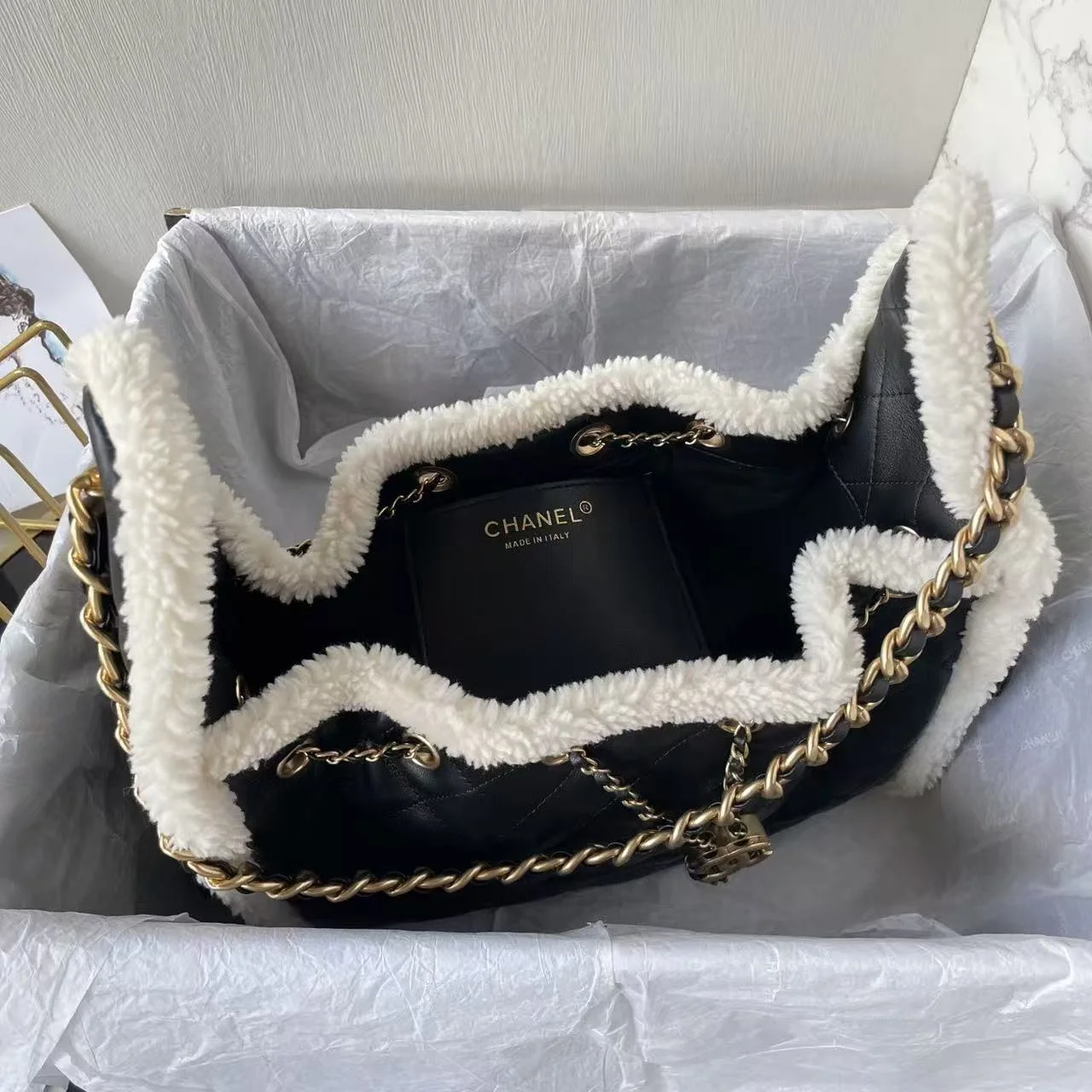 25c 크럼플드 시어링 쉽스킨 스몰 상세