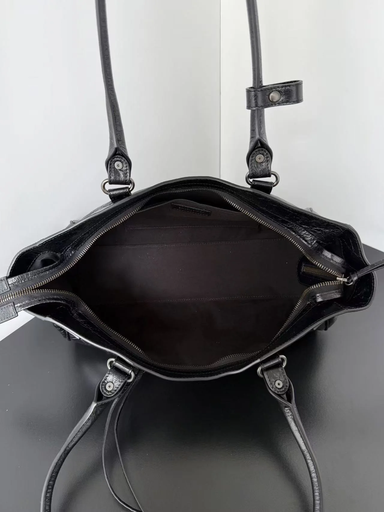 르 시티 백 이스트 상세