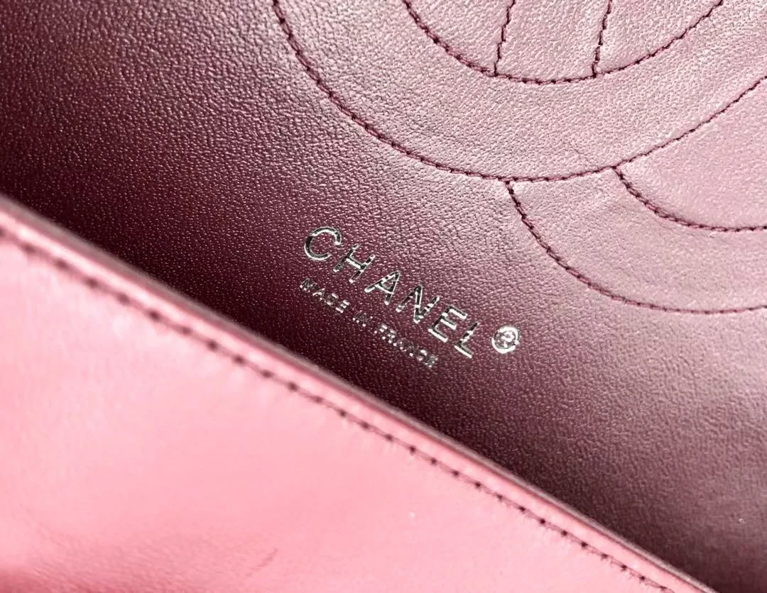 클래식백 페이던트 버건디 라지 (29*19*9cm) 상세