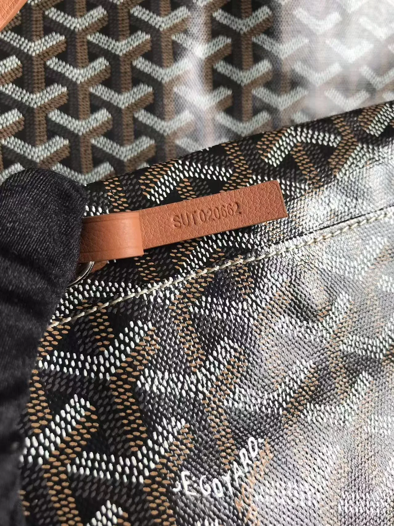 앙주백 PM (28cm x 34cm x 15cm) 상세