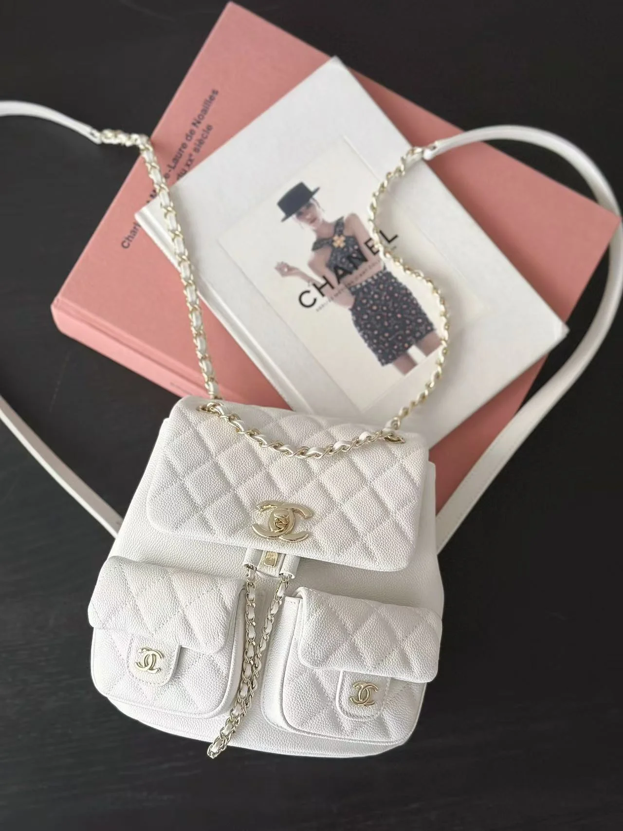 투포켓 듀마 백팩 미디움 캐비어  (20 * 21 * 10.5) 상세