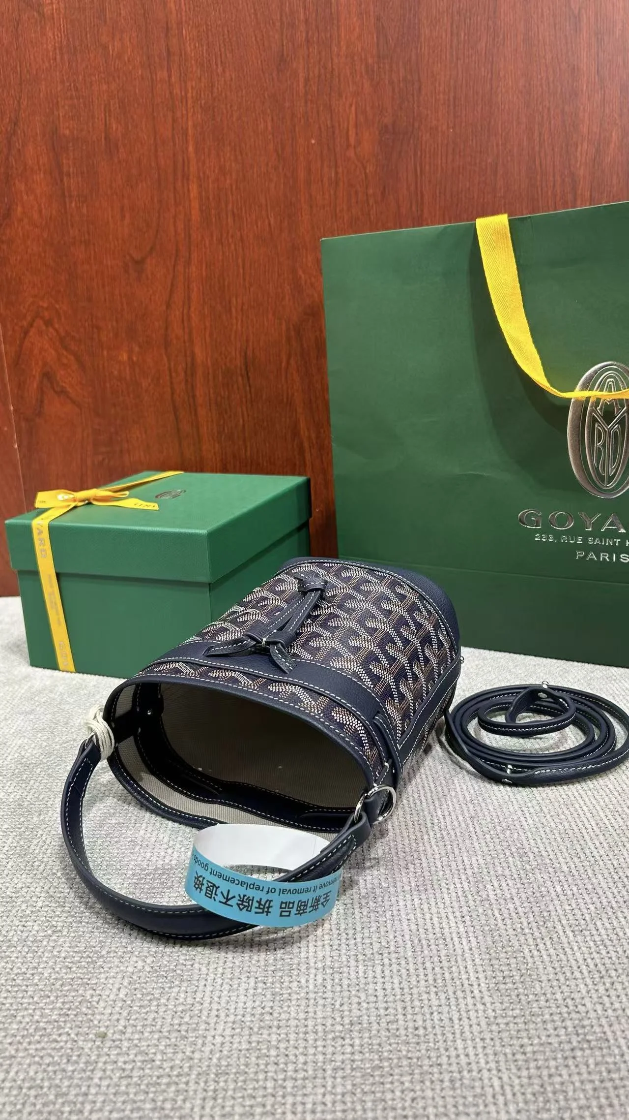 쁘띠 플롯 버킷백 상세