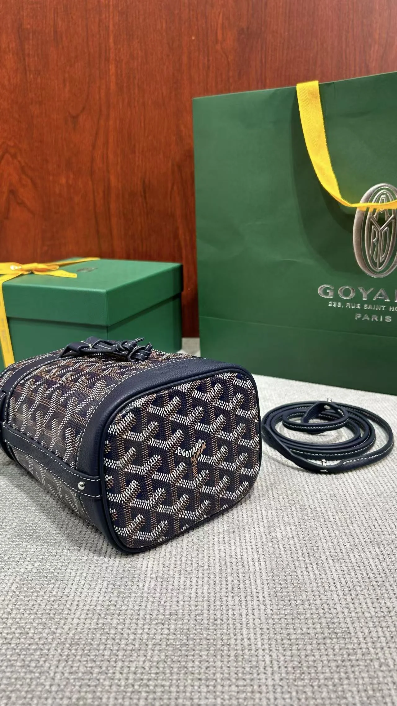 쁘띠 플롯 버킷백 상세