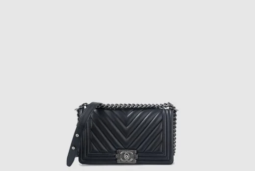 쉐브론 보이백 램스킨 미듐( 25cm X 15cm X 9cm)