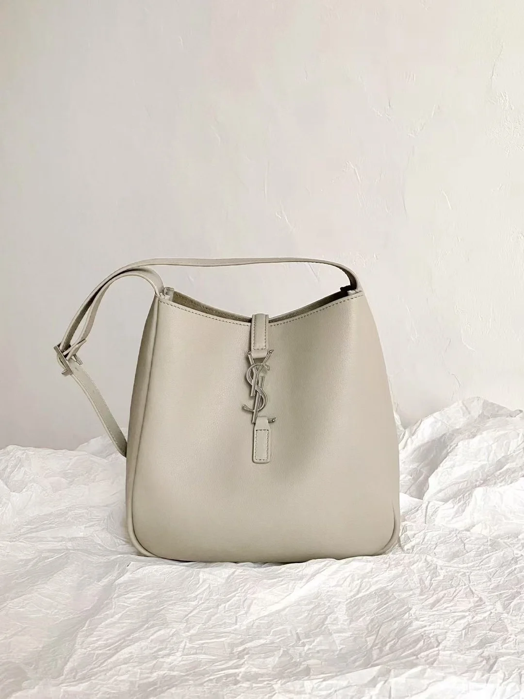 LE 5 A 7 호보백 스몰 ( 23 x 22 x 8.5cm) 상세