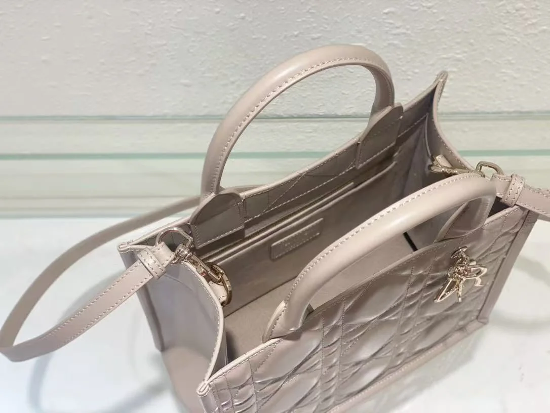 레이디 까나쥬 북토트백 스몰 그레이(26.5cm X 21cm X 14cm) 상세