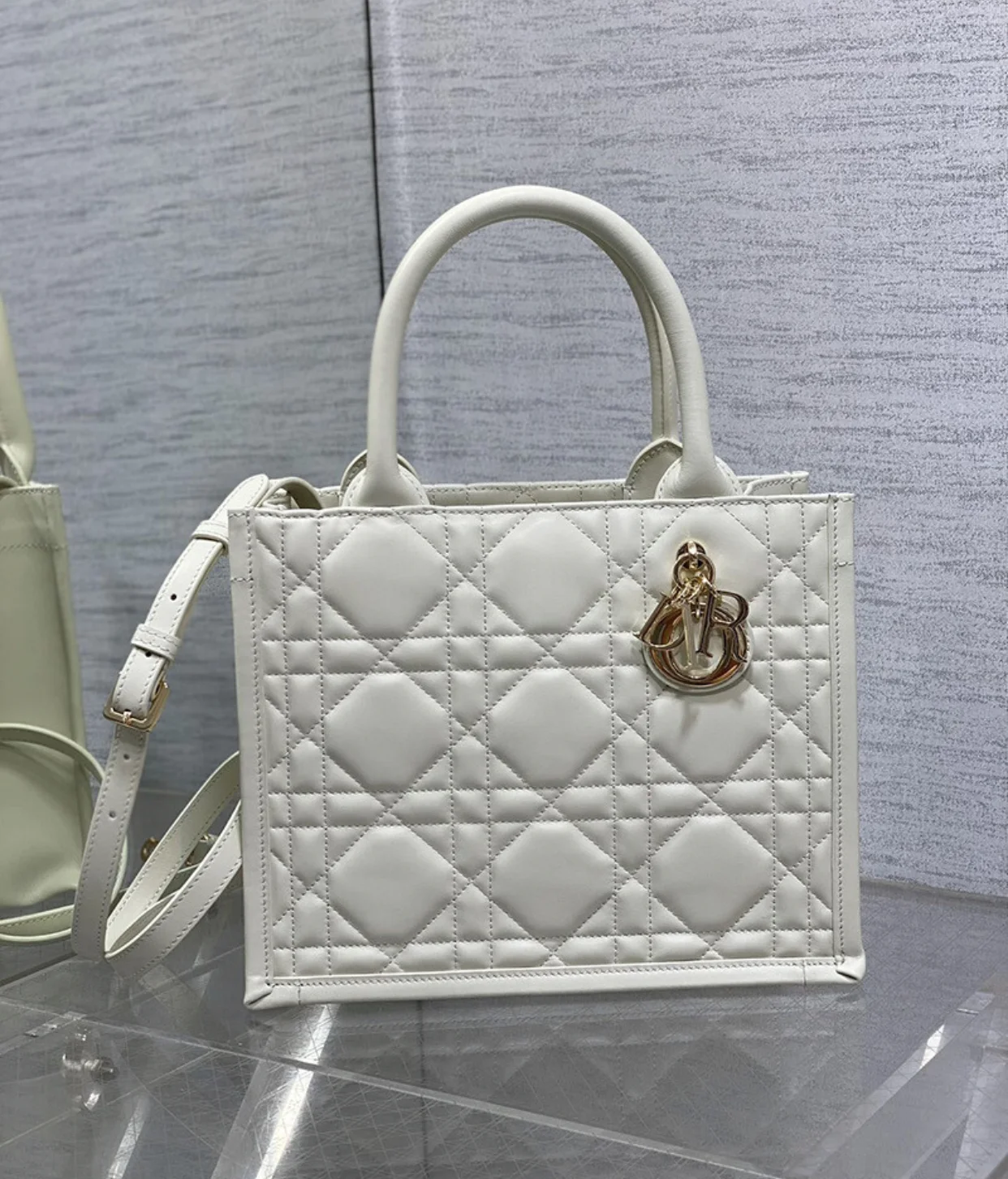 레이디 까나쥬 북토트백 스몰 아이보리(26.5cm X 21cm X 14cm) 상세