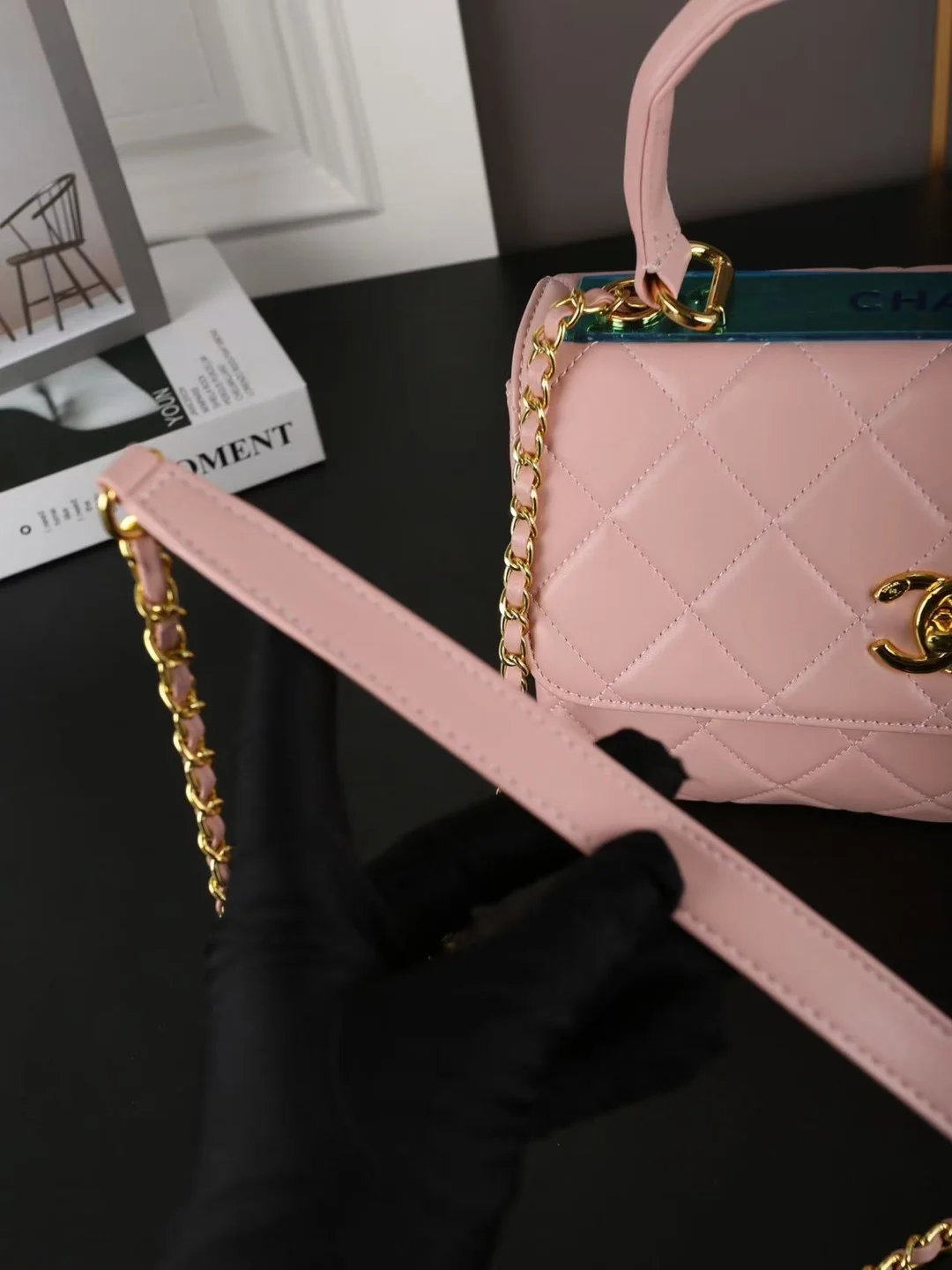 트렌디CC 탑핸들 플랩백 상세