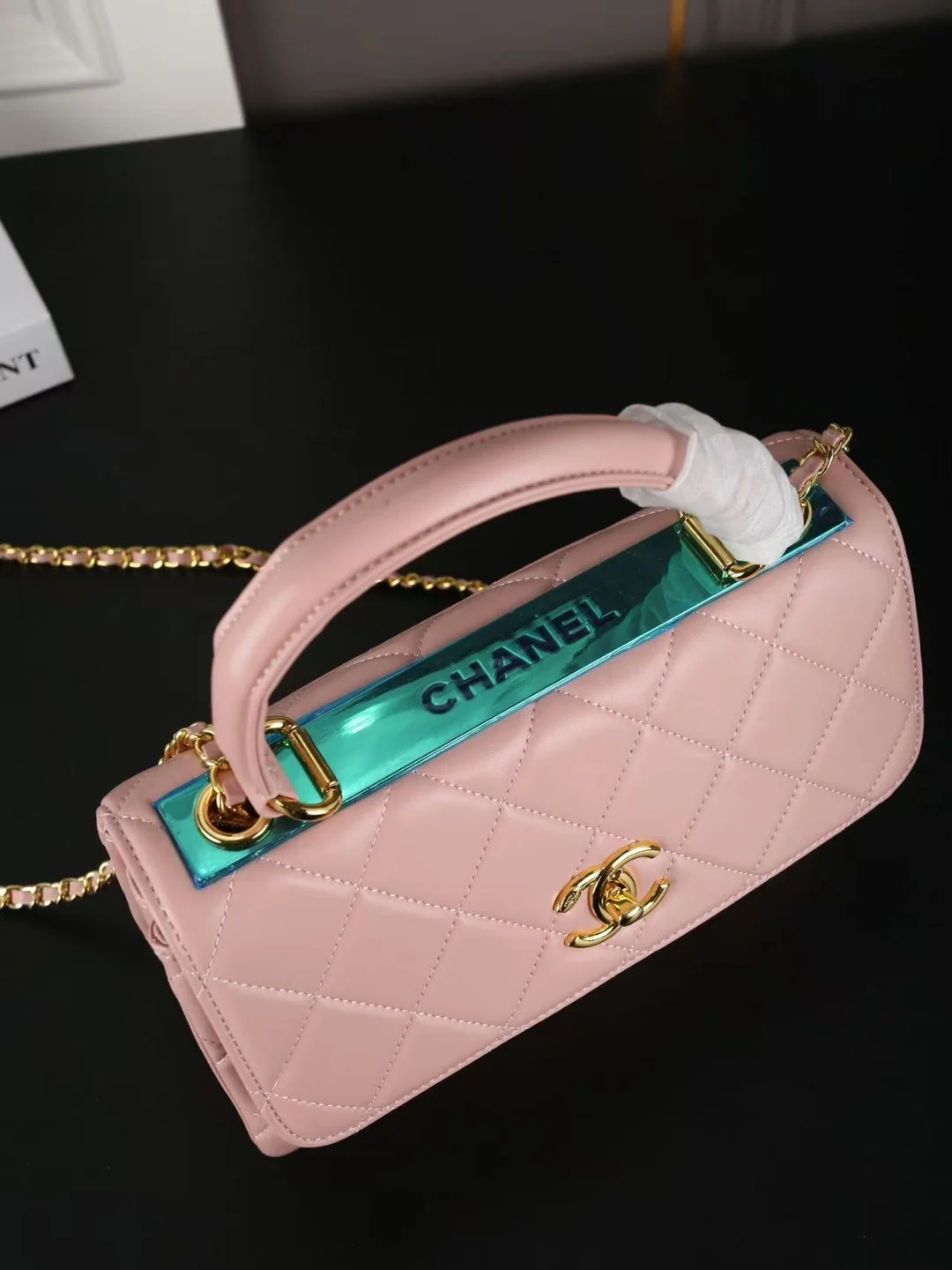 트렌디CC 탑핸들 플랩백 상세