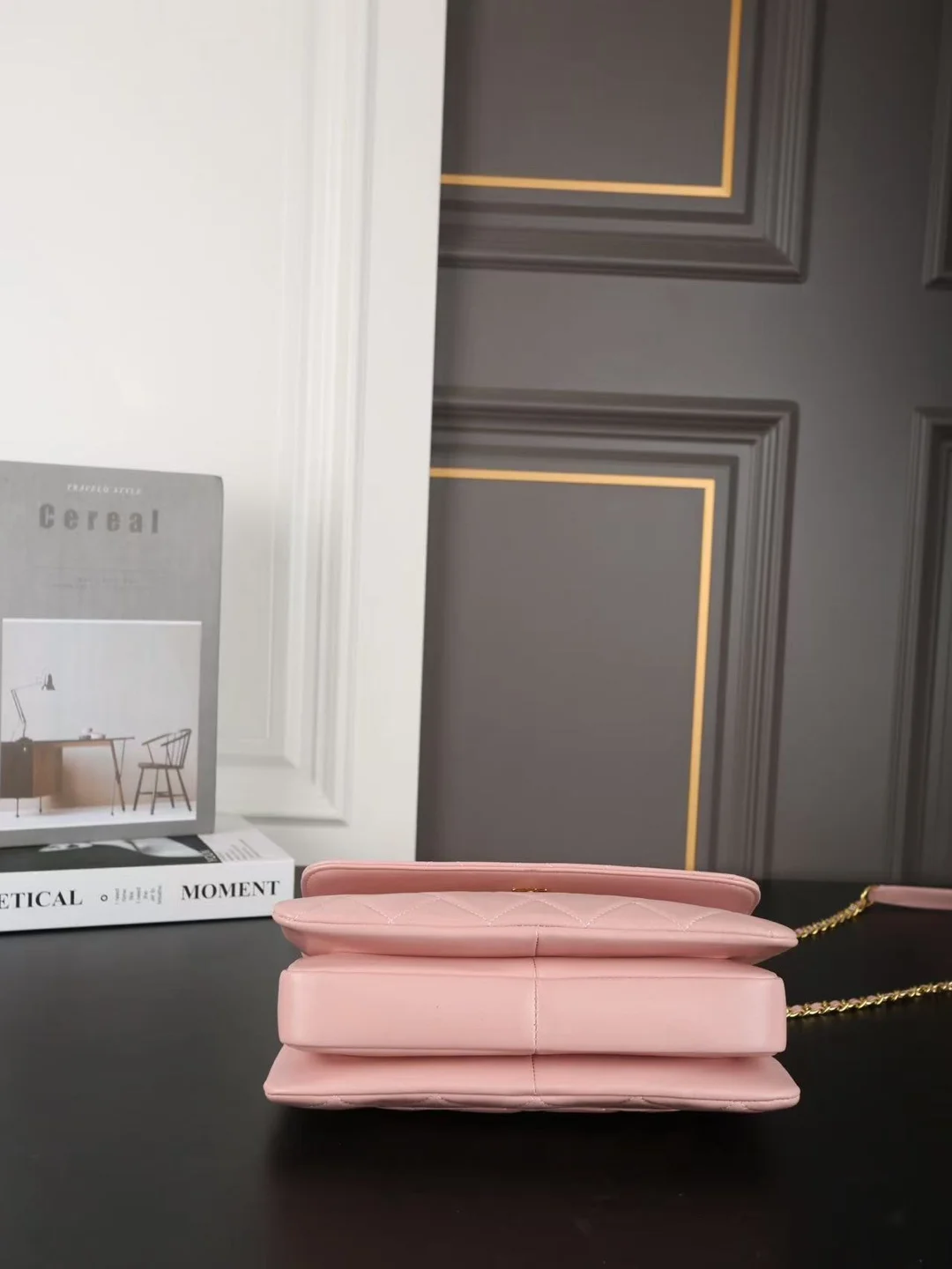 트렌디CC 탑핸들 플랩백 상세