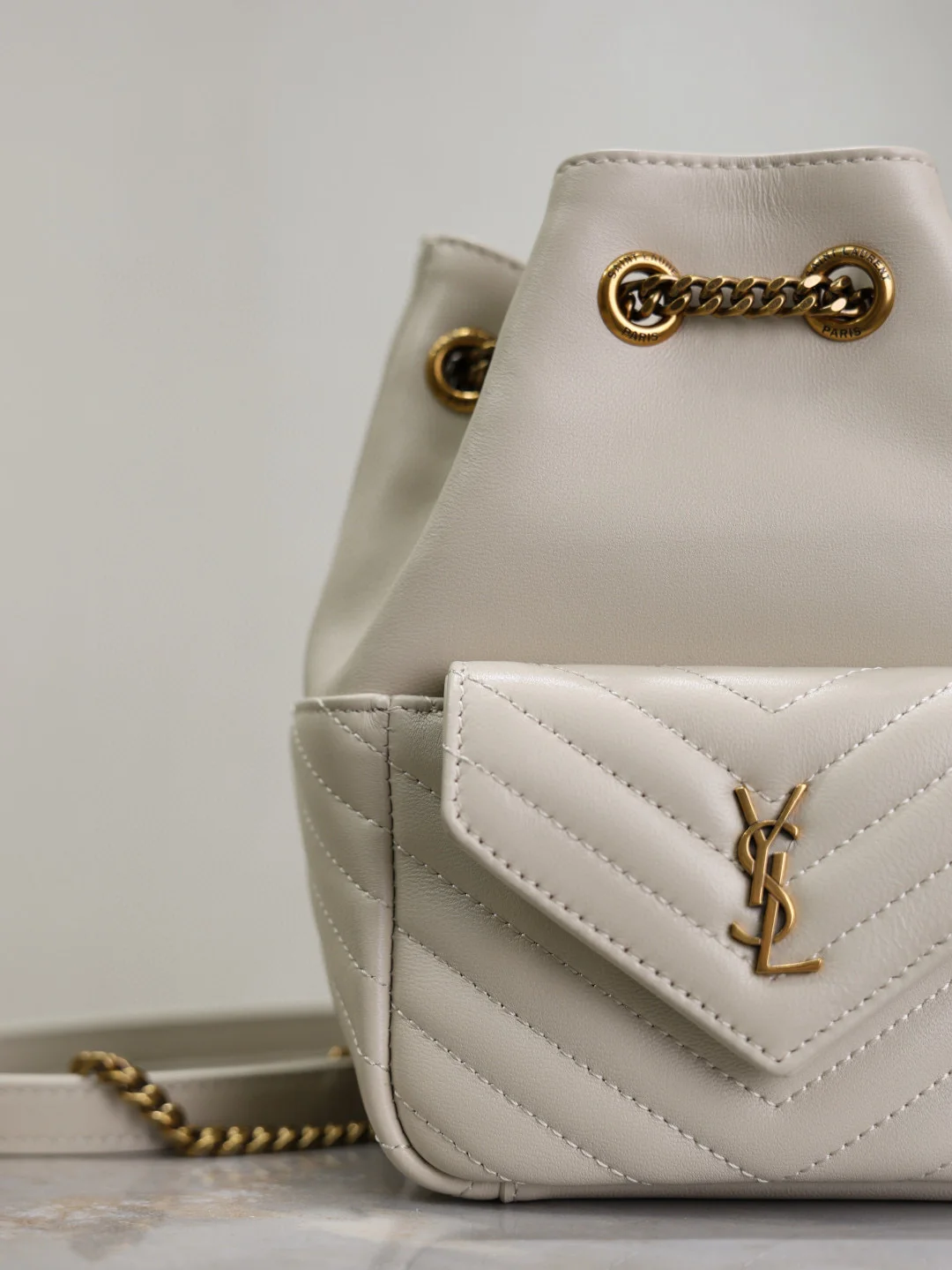 모노그램 램스킨 플랩 백팩 (2color) 상세