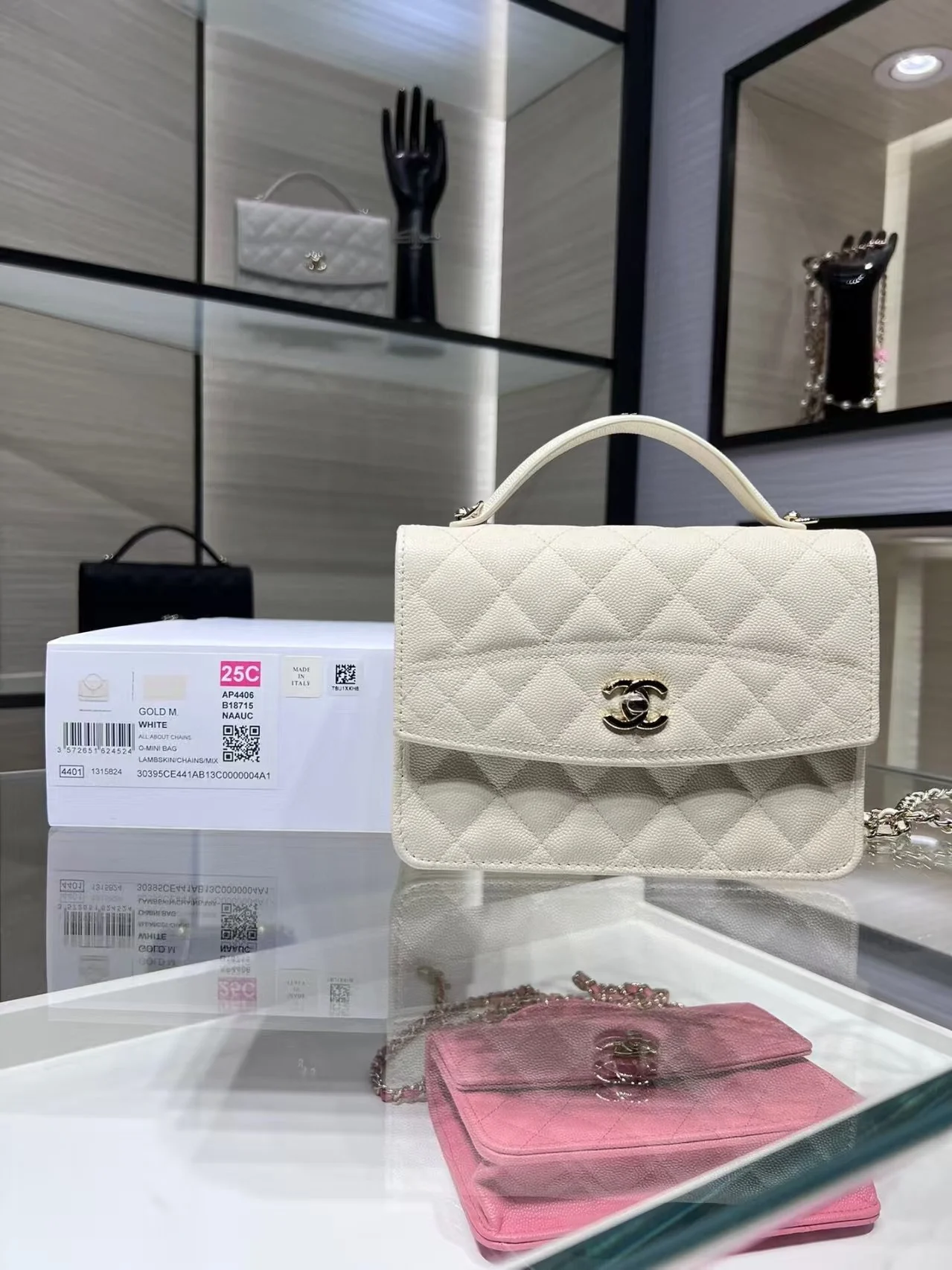 탑핸들 플랩 백팩