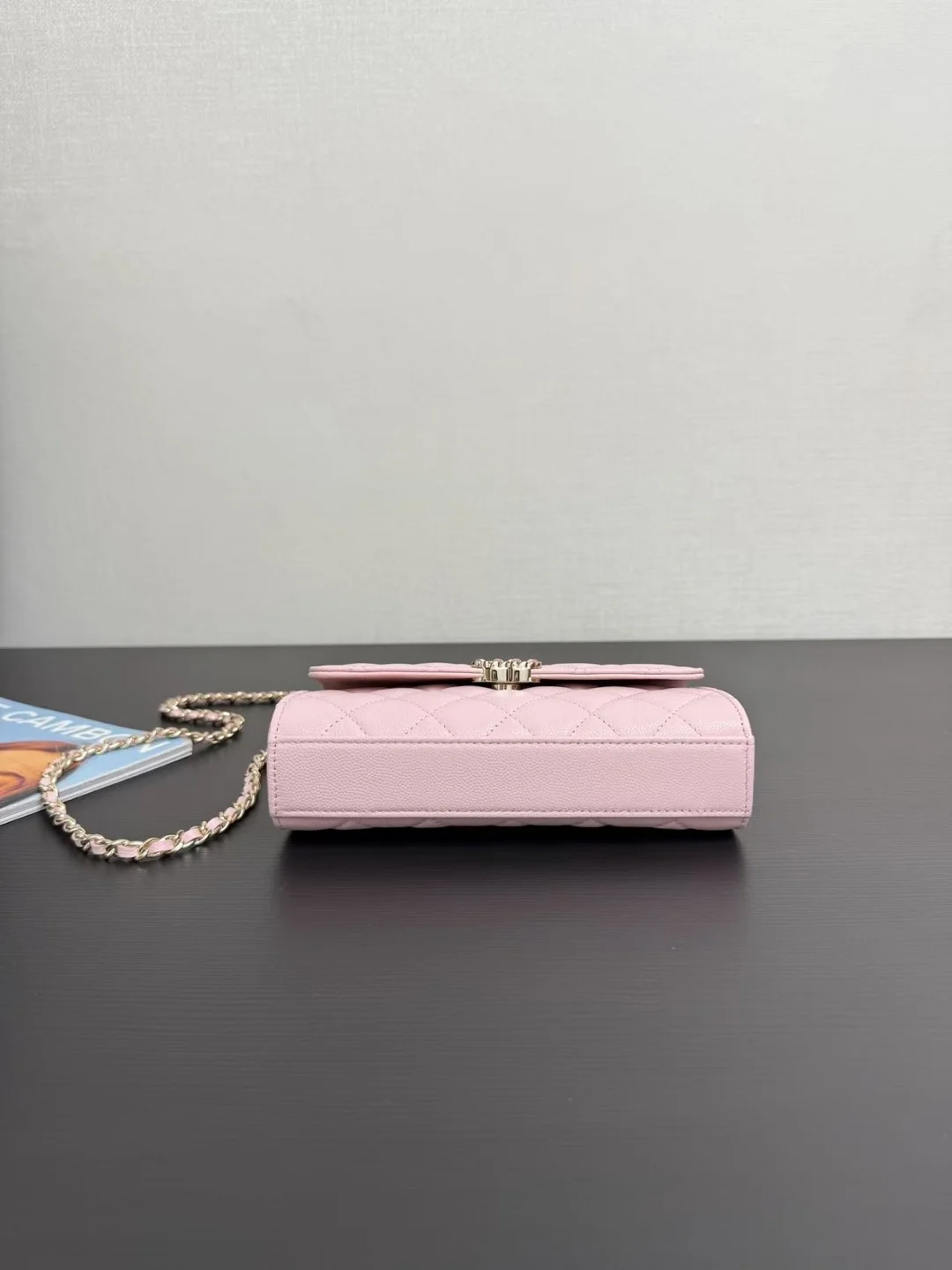 체인 달린 미니백 상세