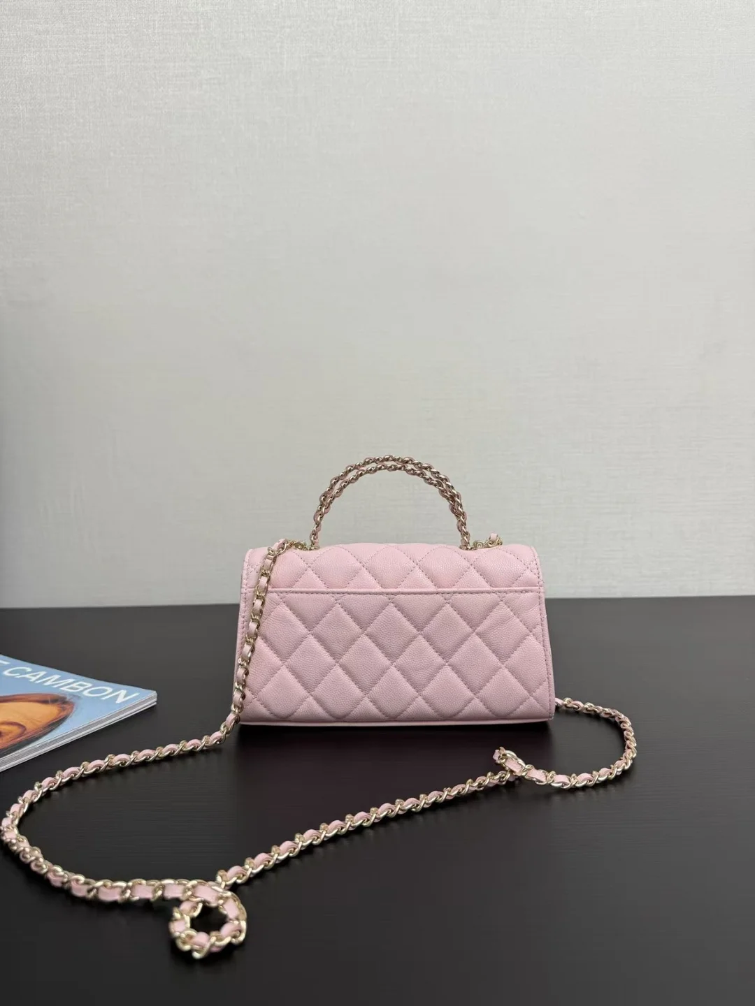 체인 달린 미니백 상세