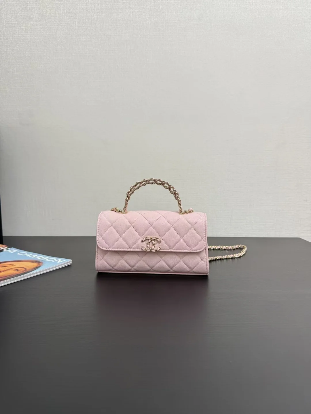 체인 달린 미니백 상세