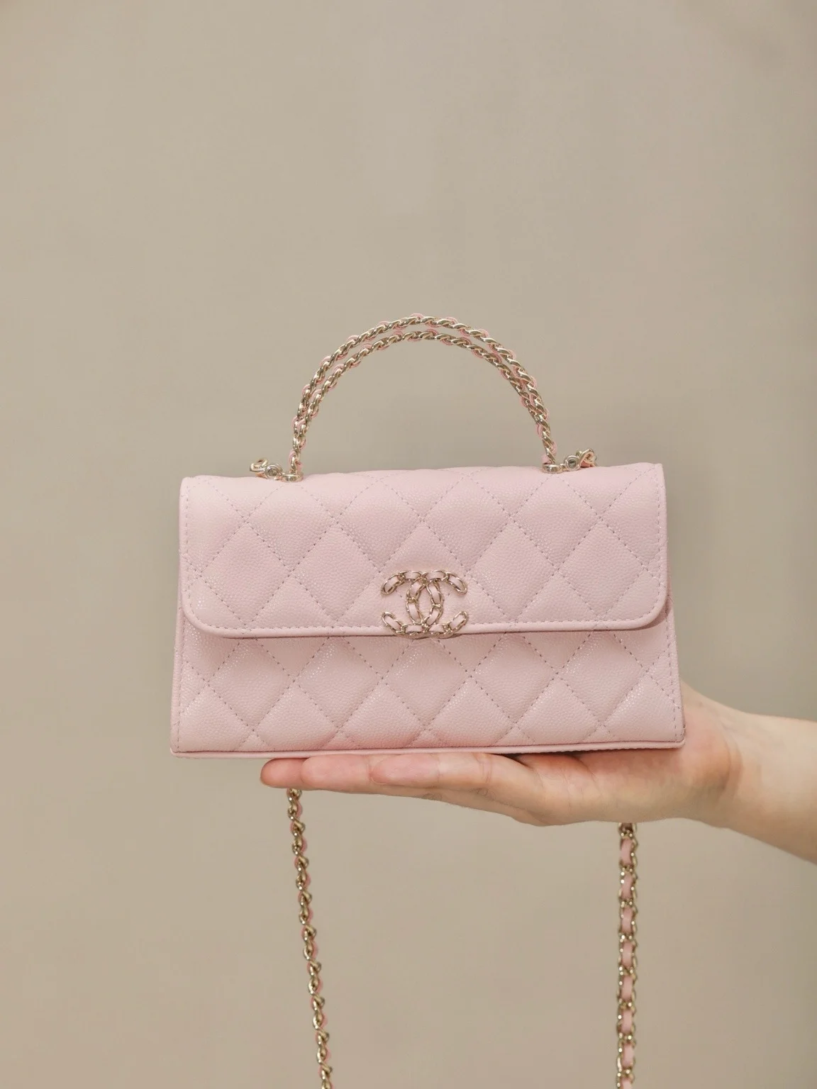 체인 달린 미니백