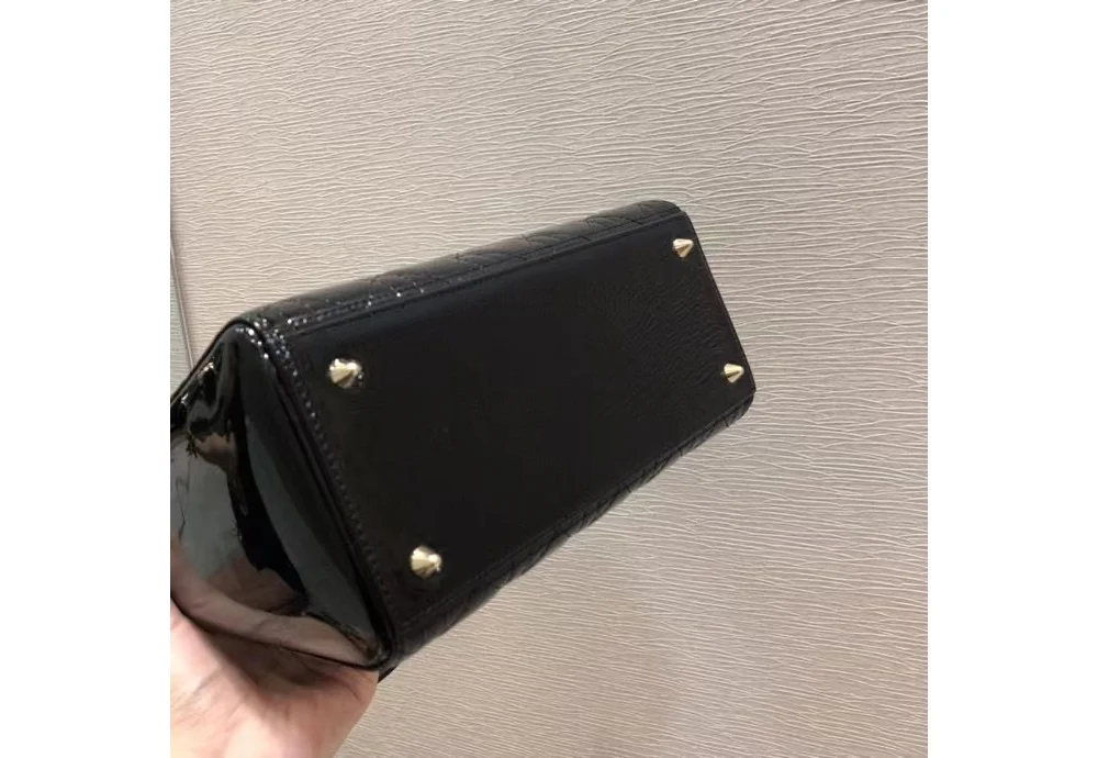 레이디 백 미디움 페이던트 ( 24cm X 20cm X 11cm) 상세